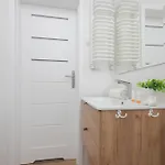 Dexter By Renters Warszawa