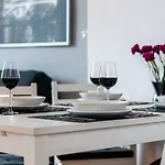 Dexter By Renters Lejlighed Warszawa