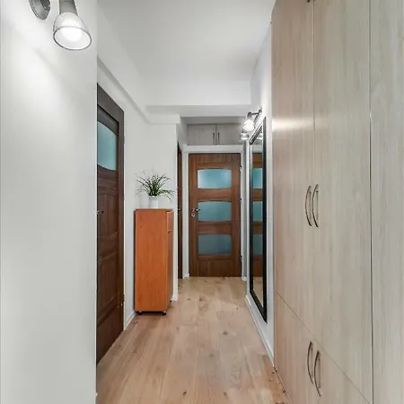 Dexter By Renters Varşova