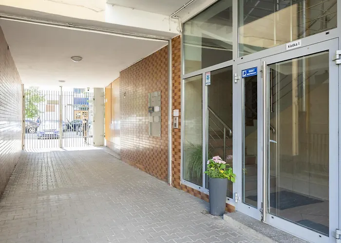 Dexter By Renters * Βαρσοβία