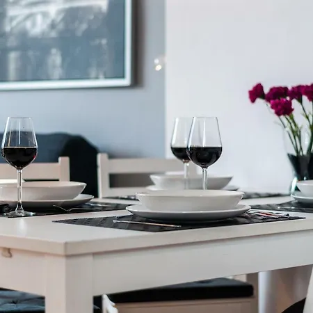 Dexter By Renters Lägenhet Warszawa