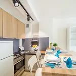Dexter By Renters